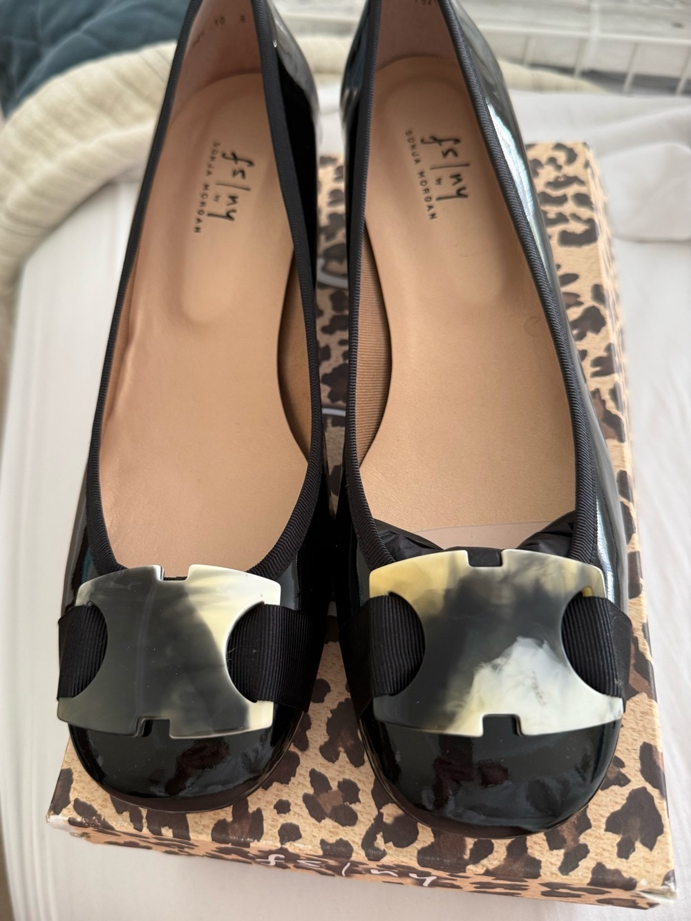 French Sole NY Patent 1” block heel pump with Decorative Buckle Sz 10